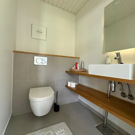 Slaktis House Luxury By The Sea
